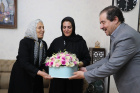 دیدار رئیس دانشکده علوم پزشکی ساوه با خانواده اهدا کننده عضو «مرحوم سکینه شفیعیان»